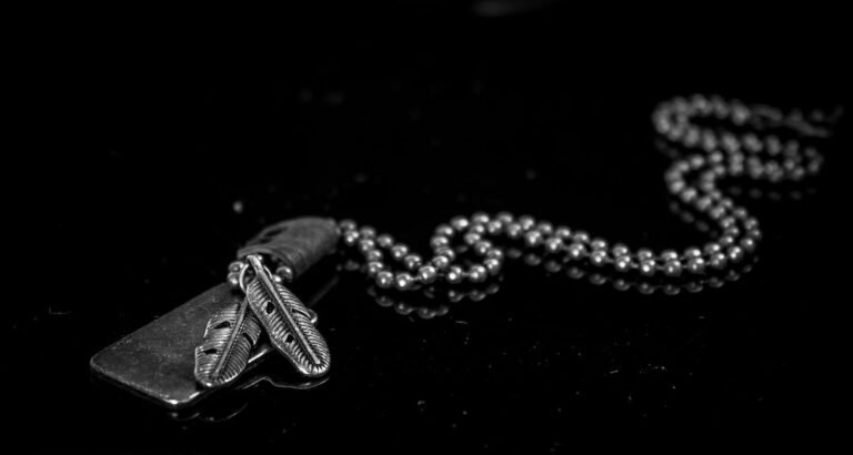 Tips For Making Smart Decisions While Shopping For Jewels